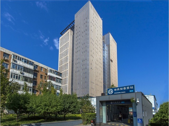 云南卖系统门窗的厂家